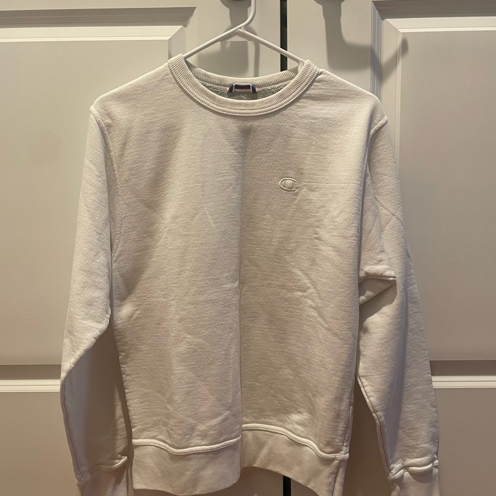 Champion Men's Classic White Crewneck Sweater